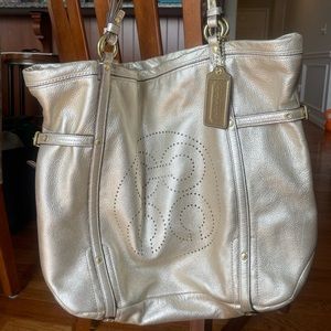 COACH Tote